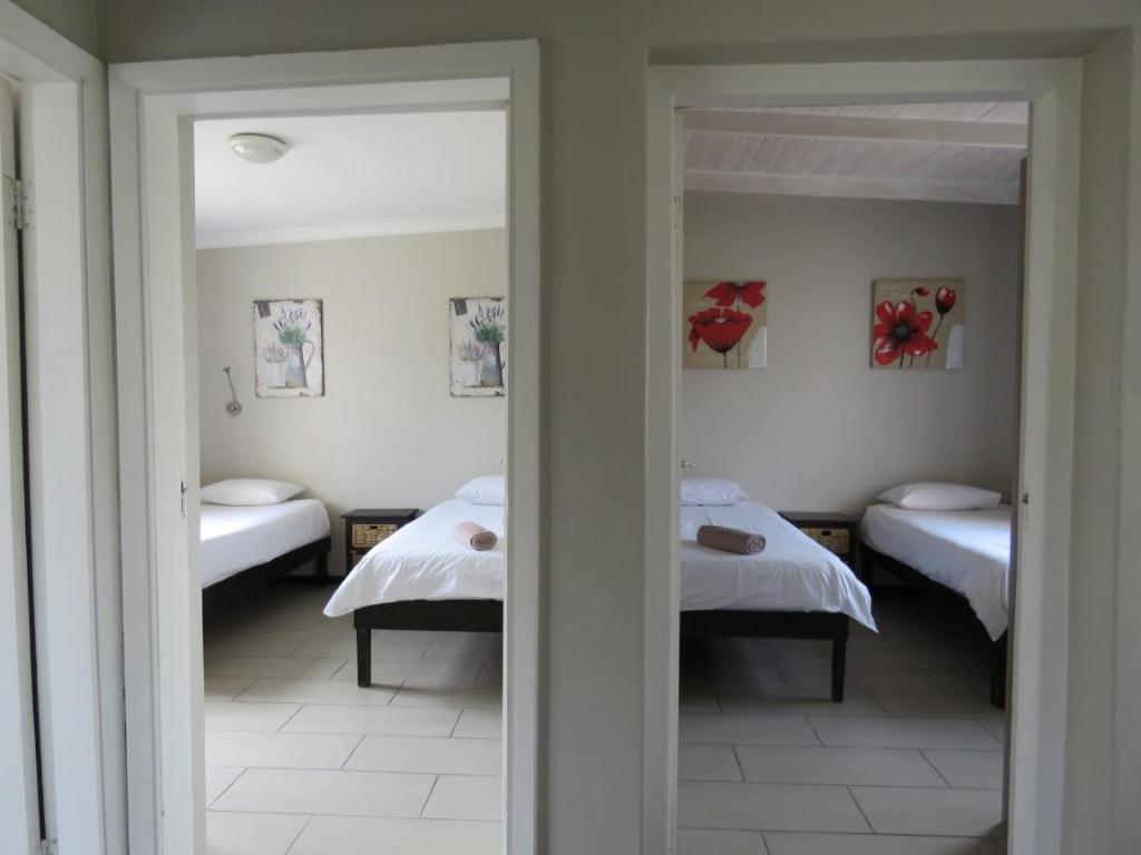 Lagoon Chalets Уолфиш Бей Екстериор снимка